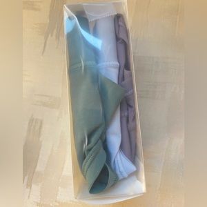 UnderEase Mid-Rise Thong Underwear
3 Pack